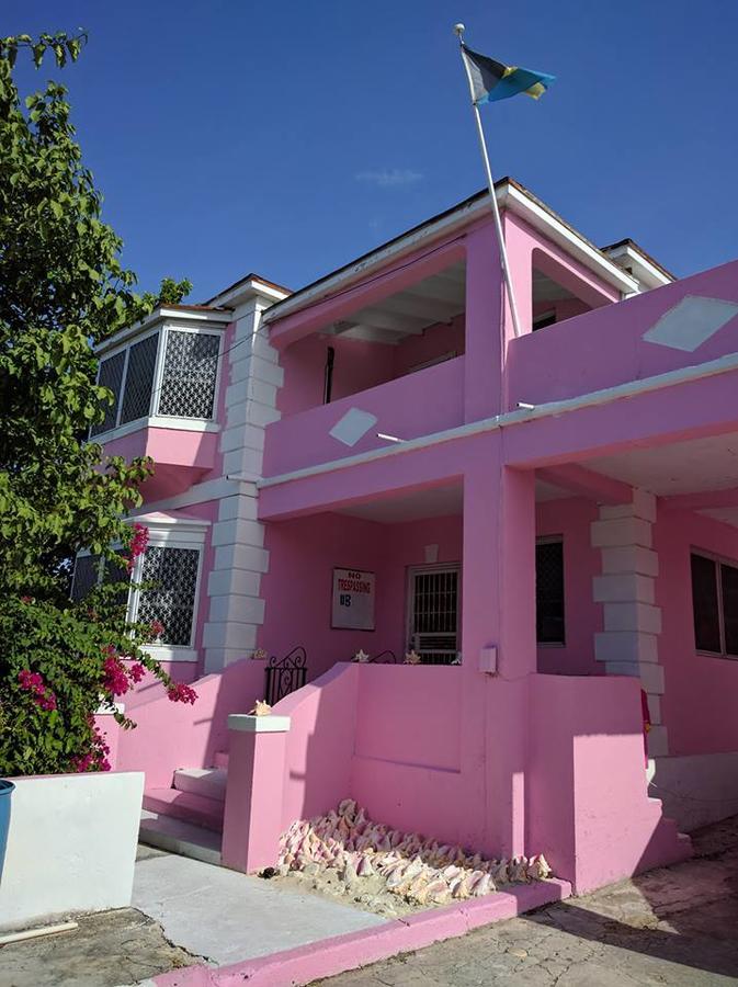 Da Pink And White Palace Ostello Nassau
